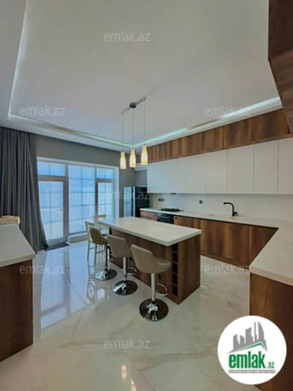 Satılır 4 otaqlı mənzil 170 m²
