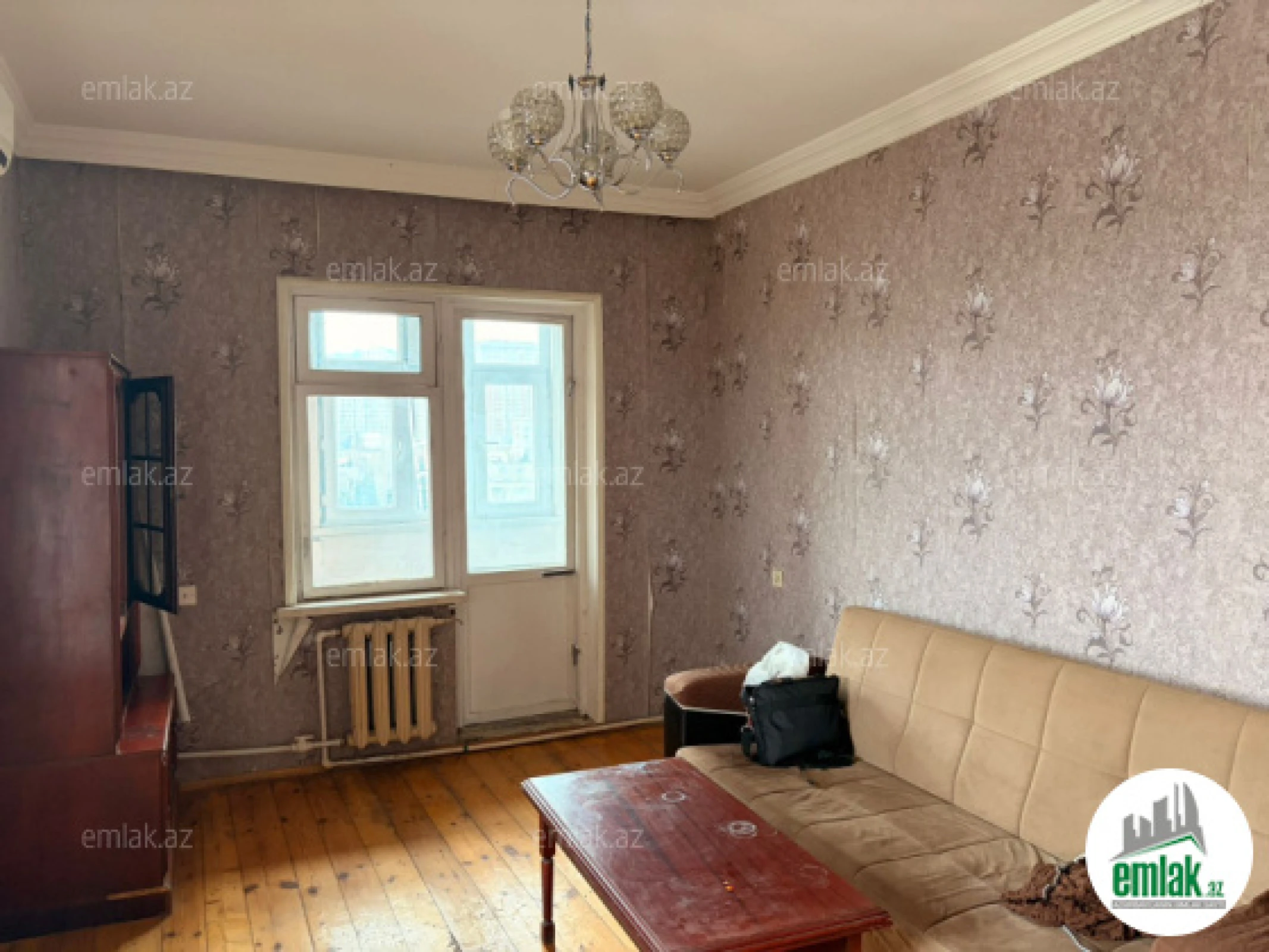 Satılır 2 otaqlı köhnə tikili 70 m²