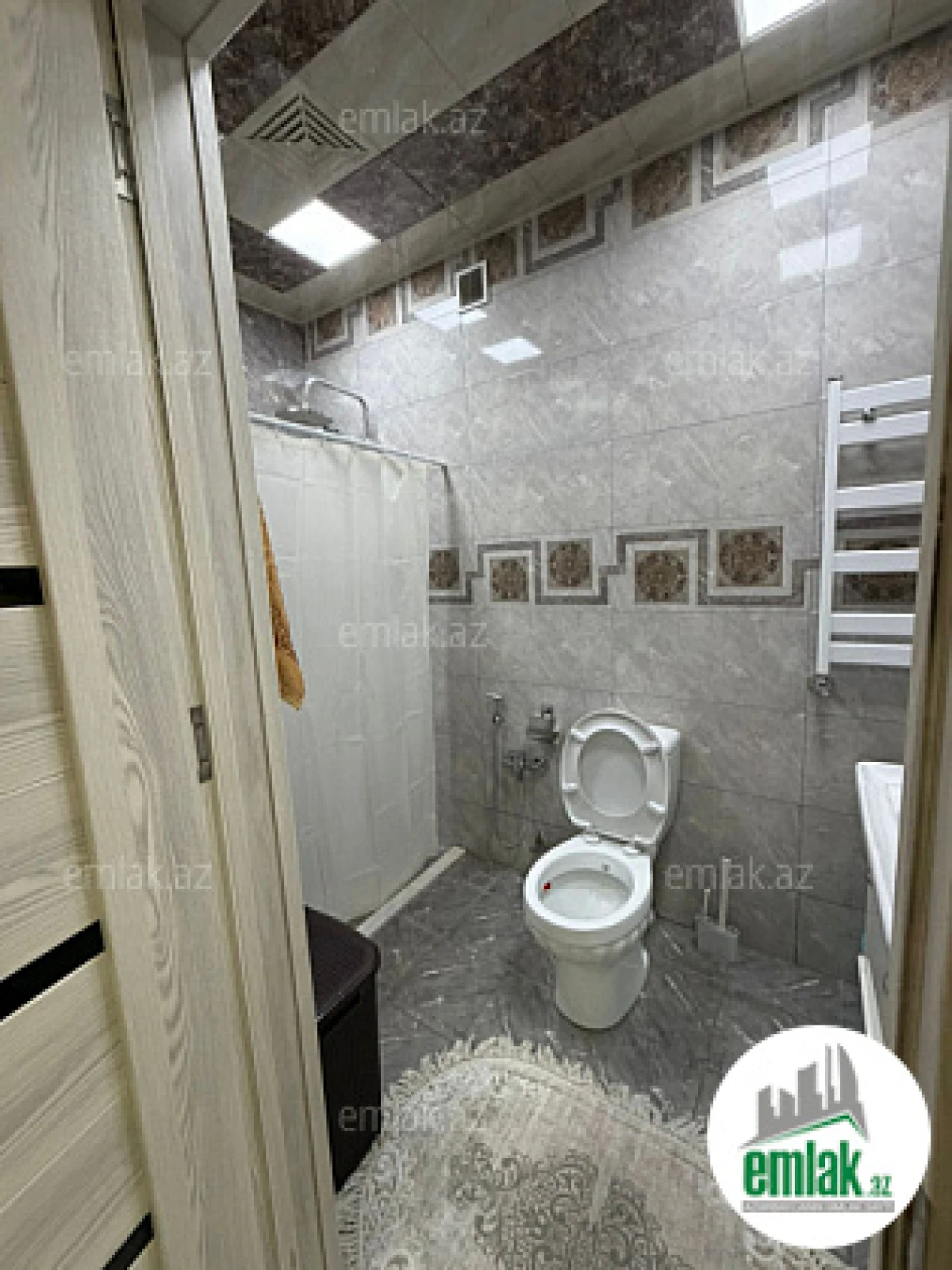 Satılır 2 otaqlı yeni tikili 60 m²