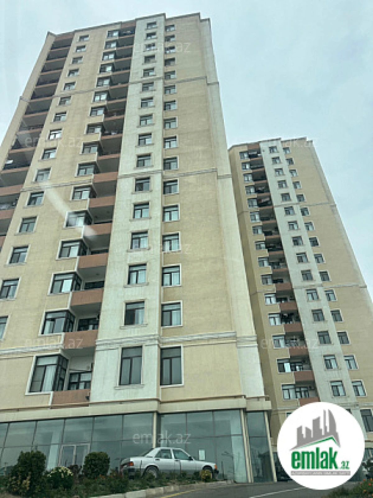 Satılır 2 otaqlı yeni tikili 60 m²