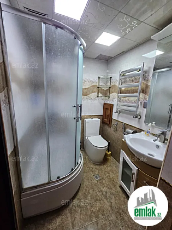 Satılır 3 otaqlı yeni tikili 100 m²