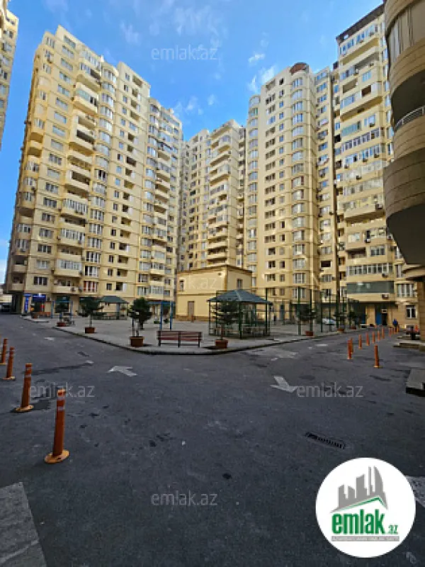 Satılır 3 otaqlı yeni tikili 100 m²