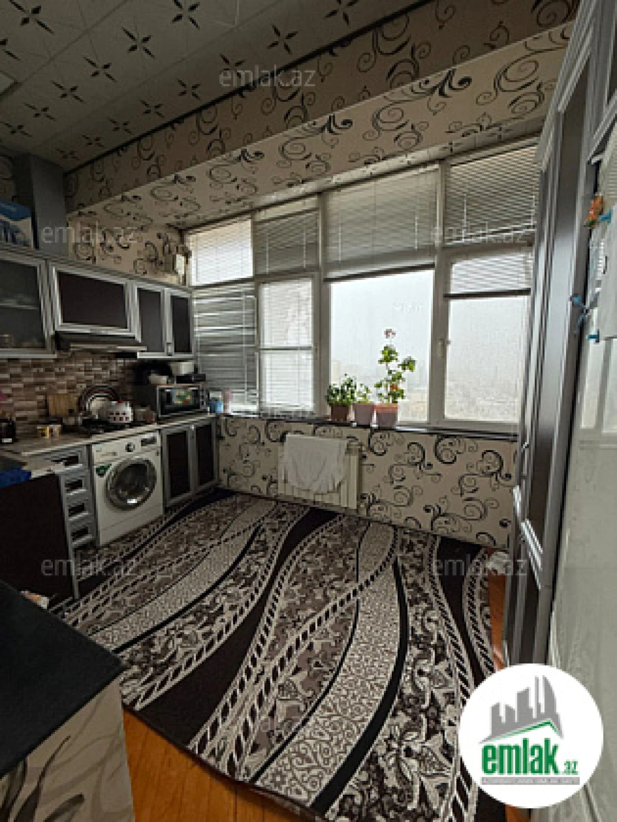 Satılır 2 otaqlı yeni tikili 75 m²