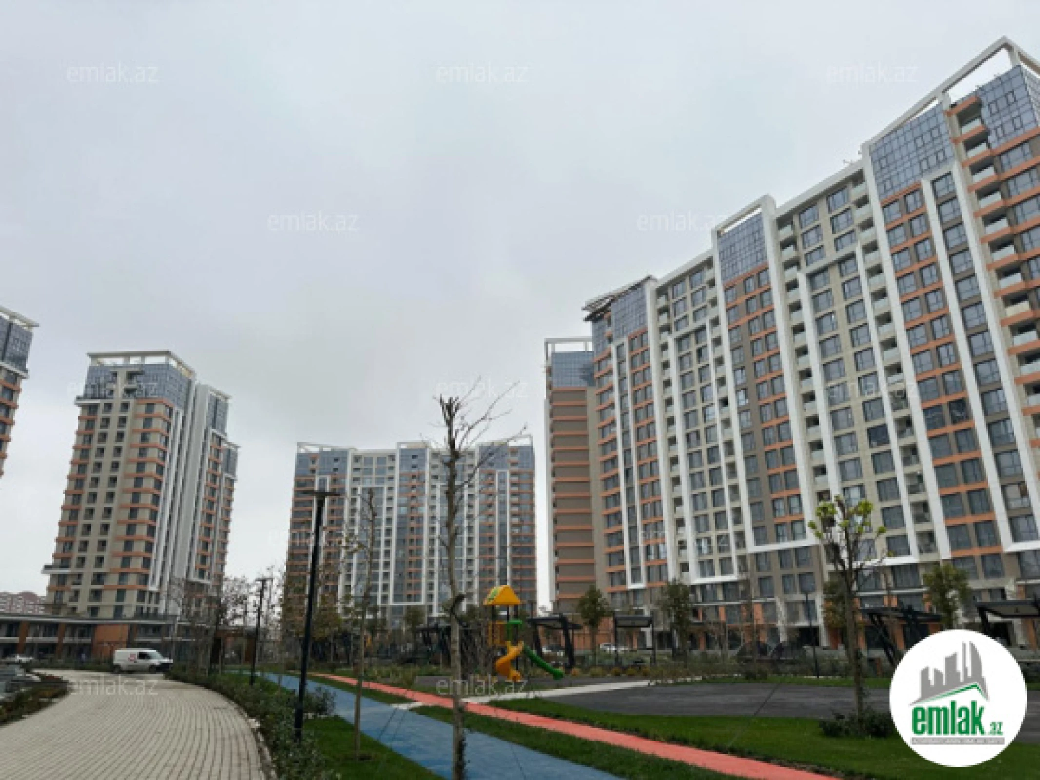 Satılır 3 otaqlı yeni tikili 106 m²