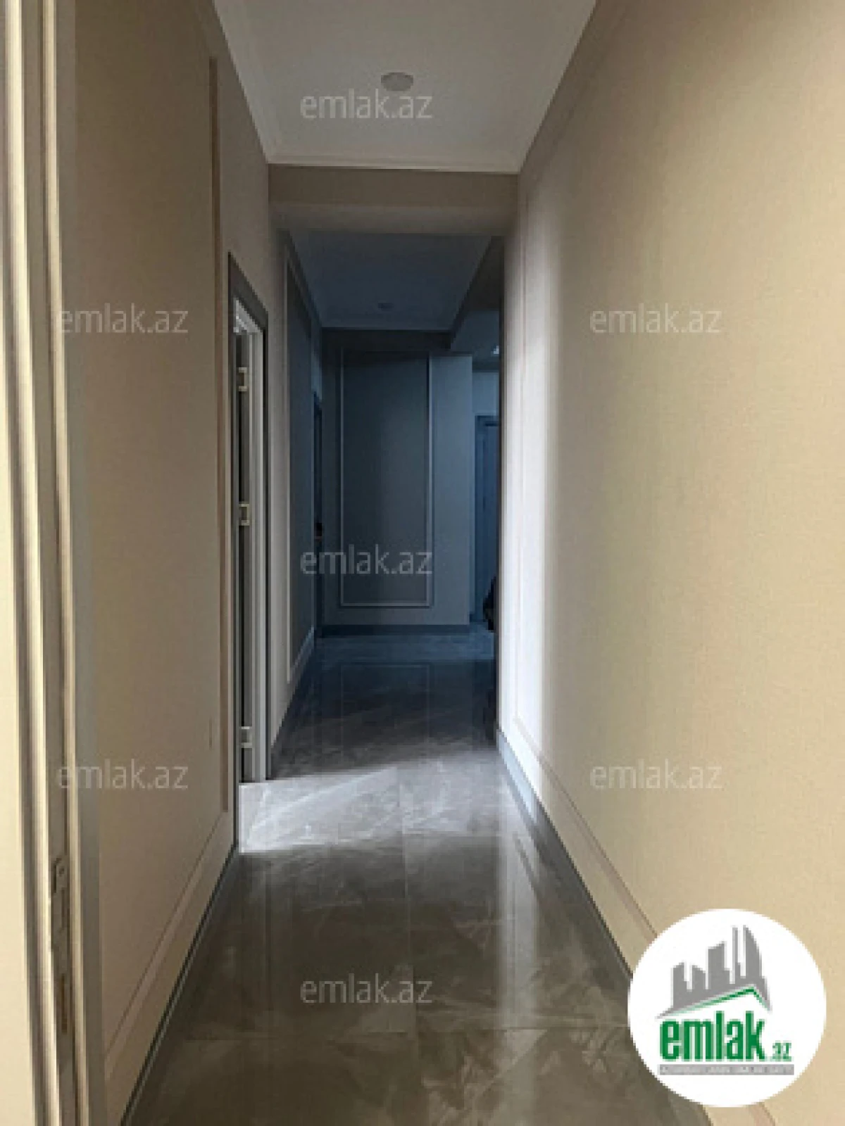Satılır 2 otaqlı yeni tikili 61 m²