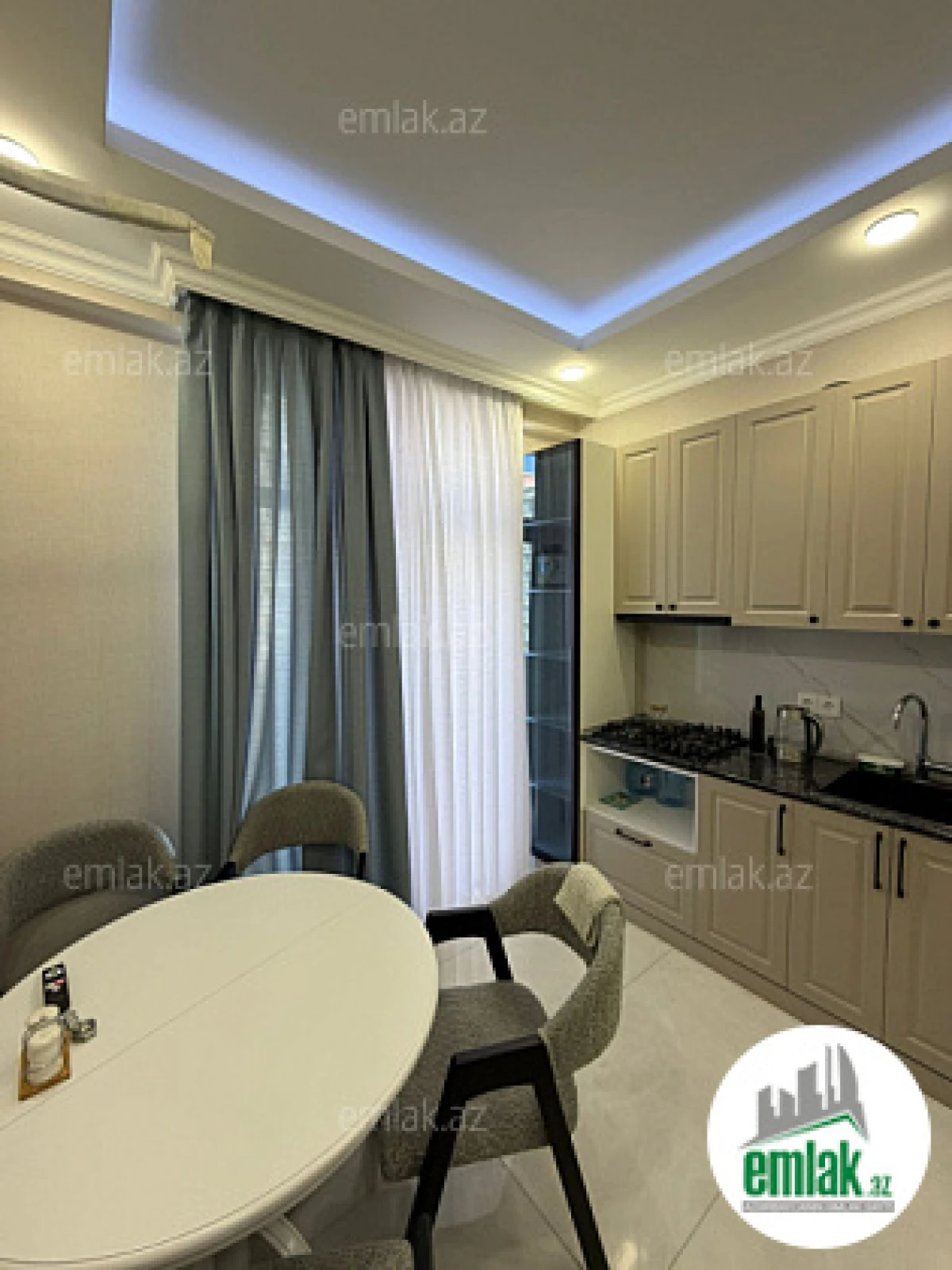 Satılır 2 otaqlı yeni tikili 61 m²