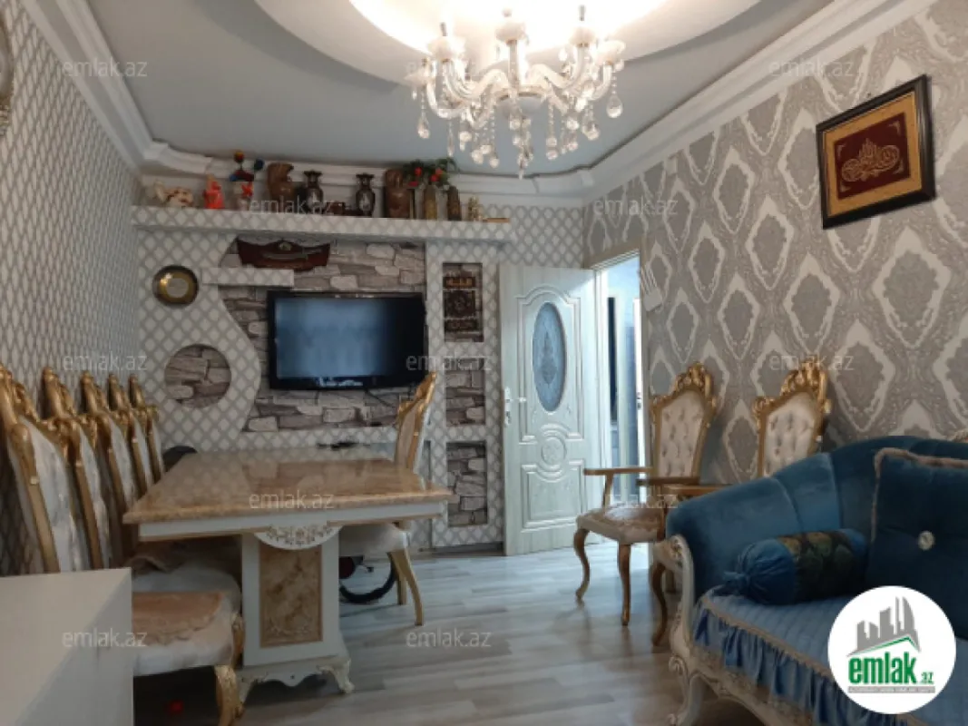 Satılır 2 otaqlı köhnə tikili 55 m²