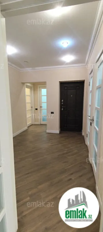 Satılır 5 otaqlı köhnə tikili 115 m²