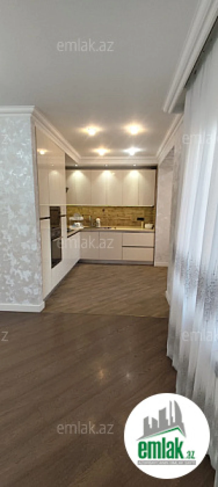 Satılır 5 otaqlı köhnə tikili 115 m²