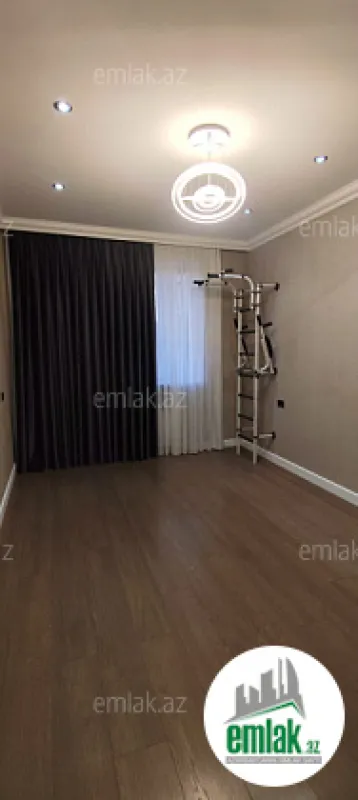 Satılır 5 otaqlı köhnə tikili 115 m²