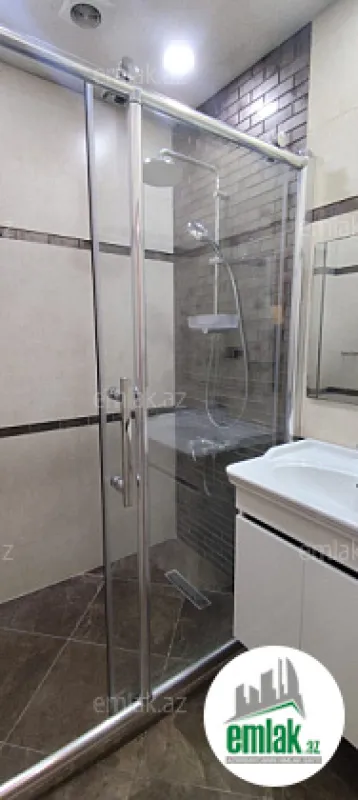 Satılır 5 otaqlı köhnə tikili 115 m²