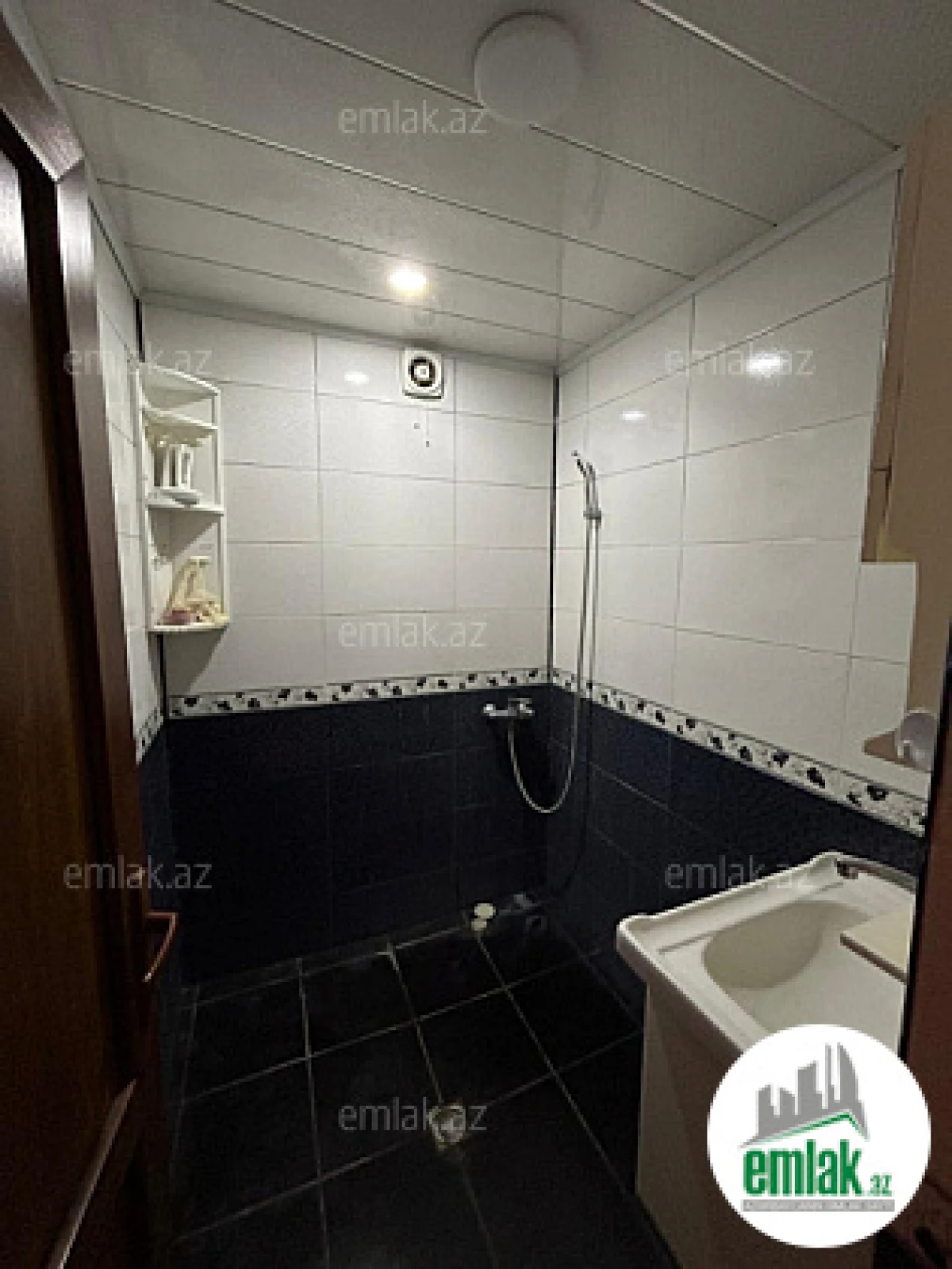 Satılır 3 otaqlı köhnə tikili 78 m²