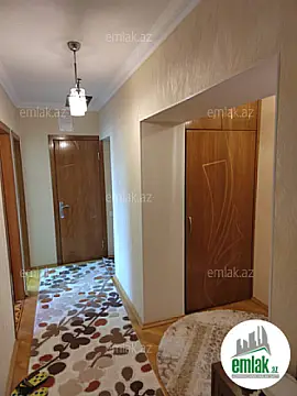 Satılır 4 otaqlı köhnə tikili 100 m²