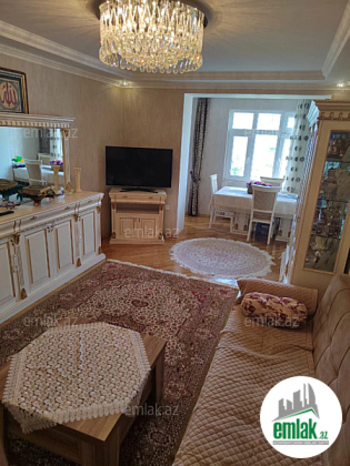 Satılır 4 otaqlı köhnə tikili 100 m²