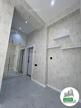 Satılır 3 otaqlı yeni tikili 78 m²