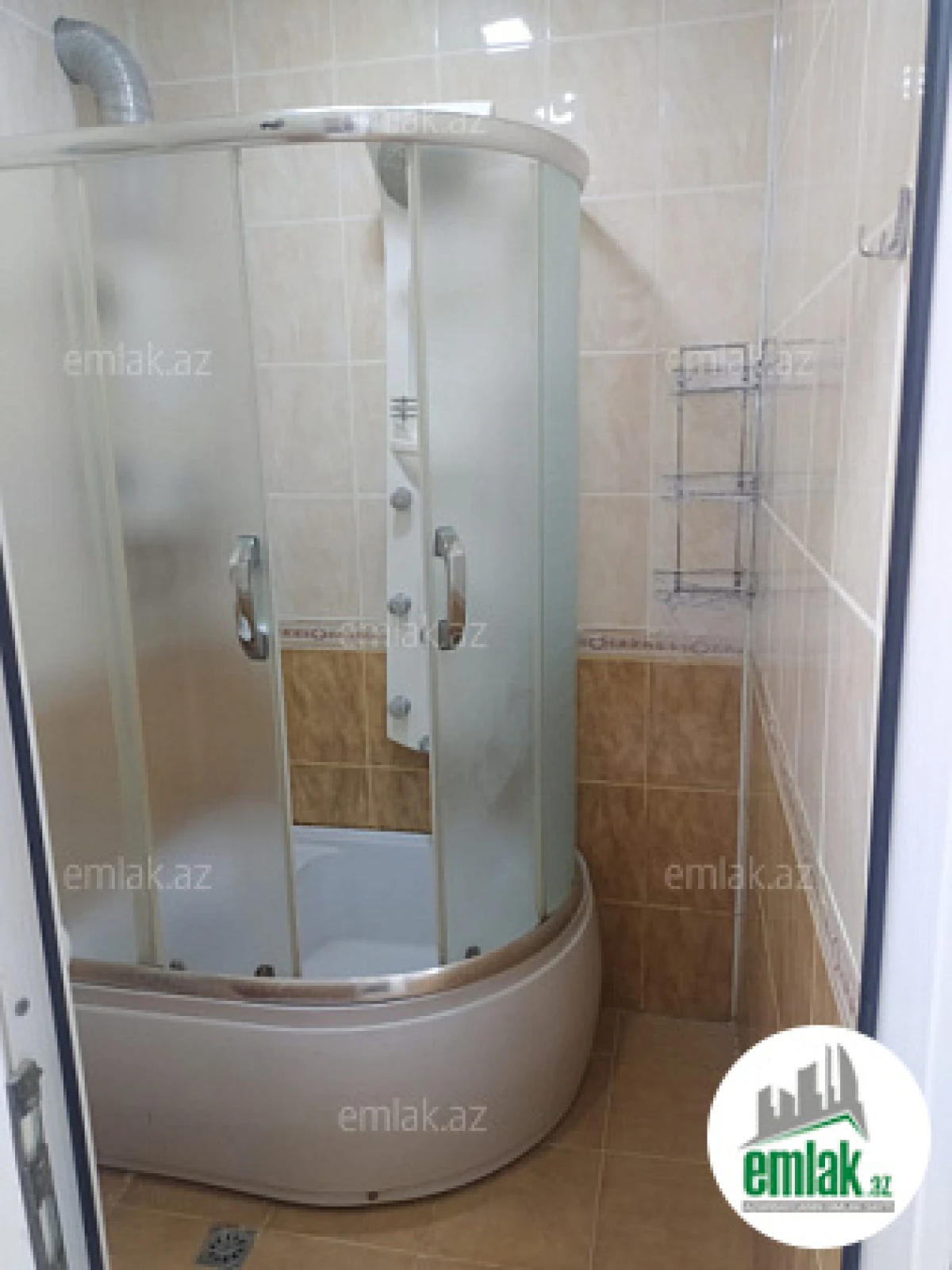 Satılır 2 otaqlı köhnə tikili 50 m²