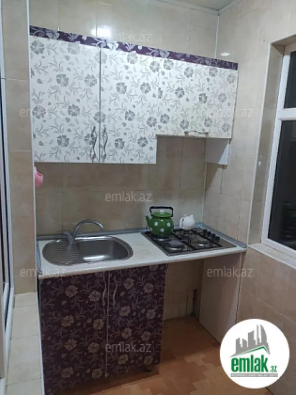 Satılır 2 otaqlı köhnə tikili 50 m²