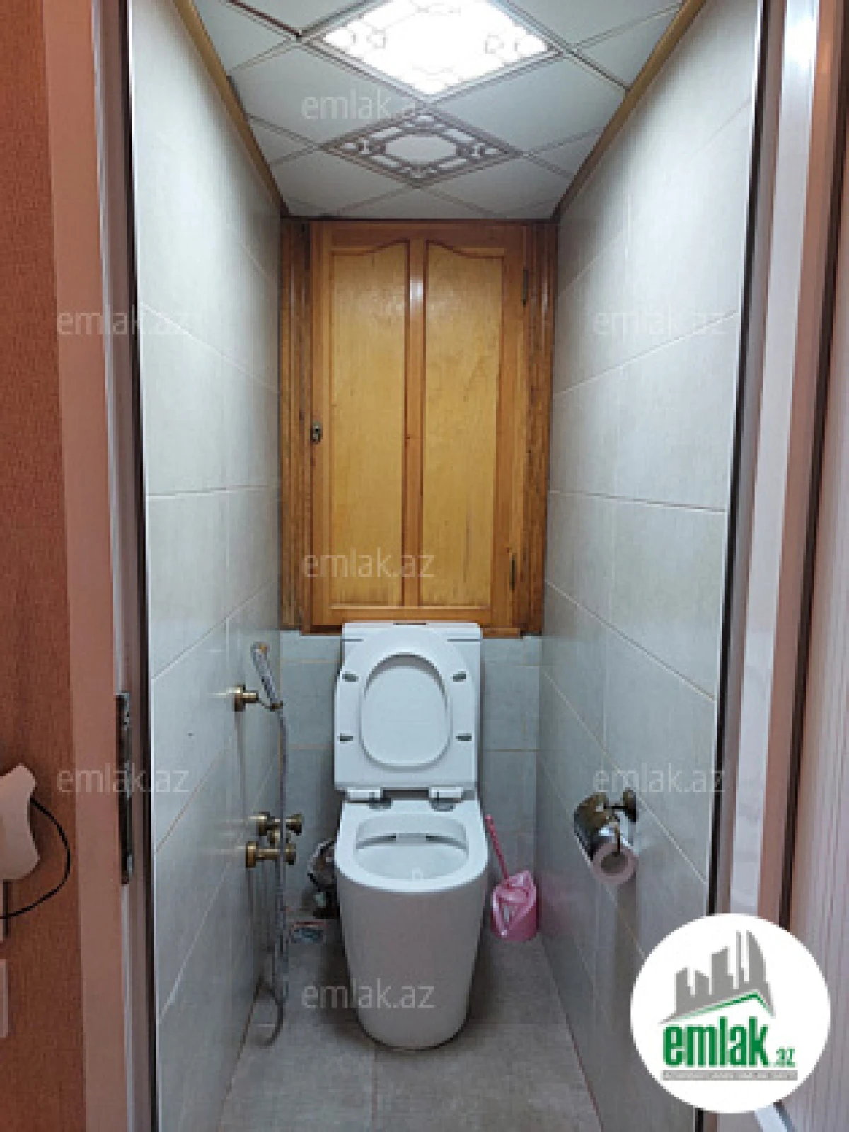 Satılır 4 otaqlı köhnə tikili 120 m²