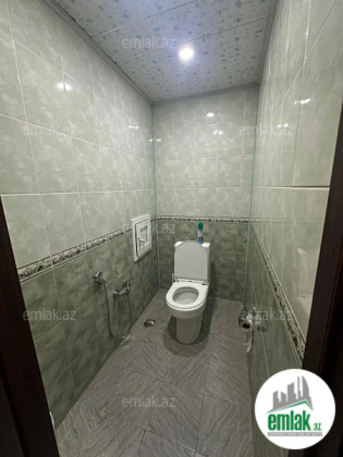 Satılır 2 otaqlı yeni tikili 95 m²