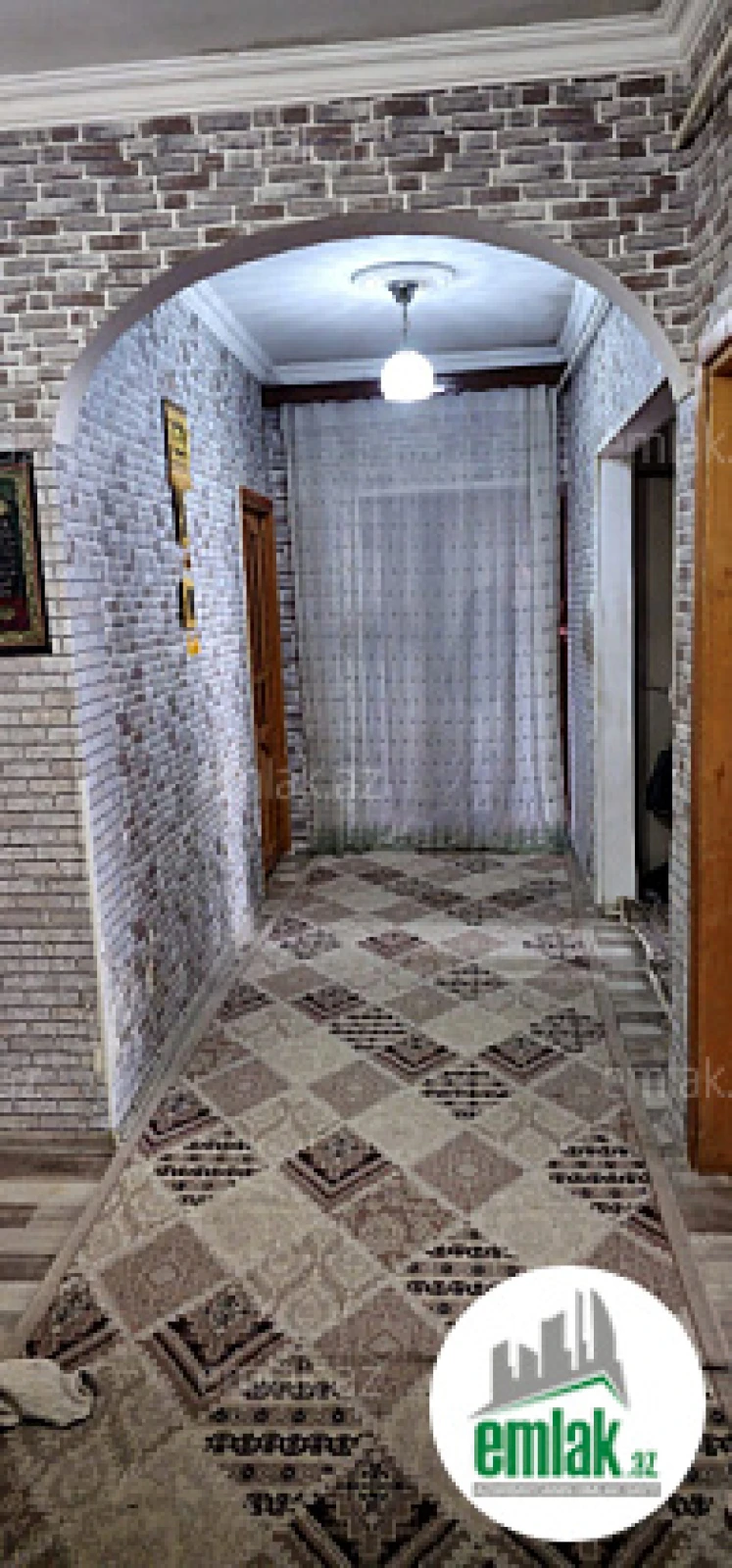 Satılır 5 otaqlı köhnə tikili 120 m²