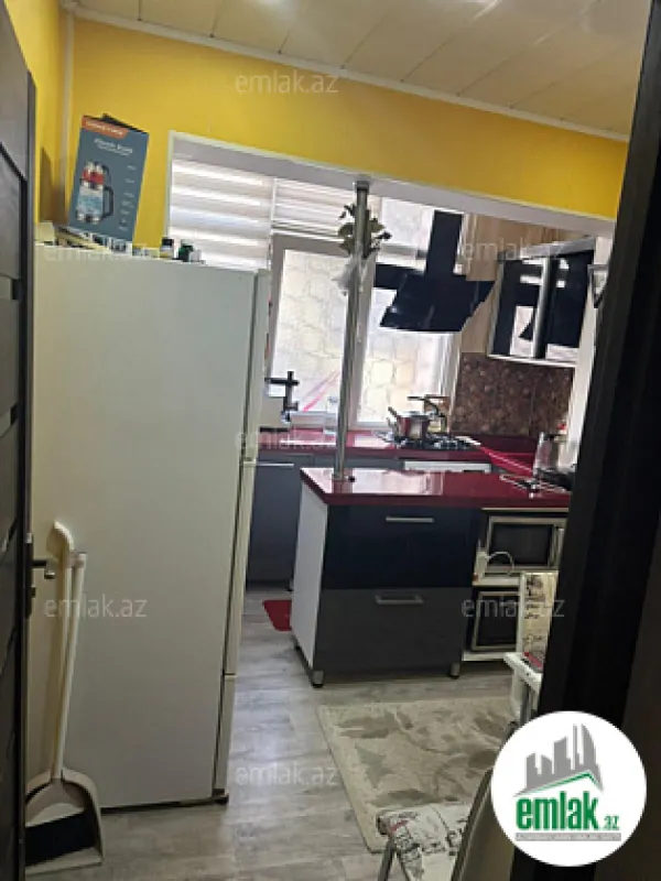 Satılır 5 otaqlı köhnə tikili 65 m²