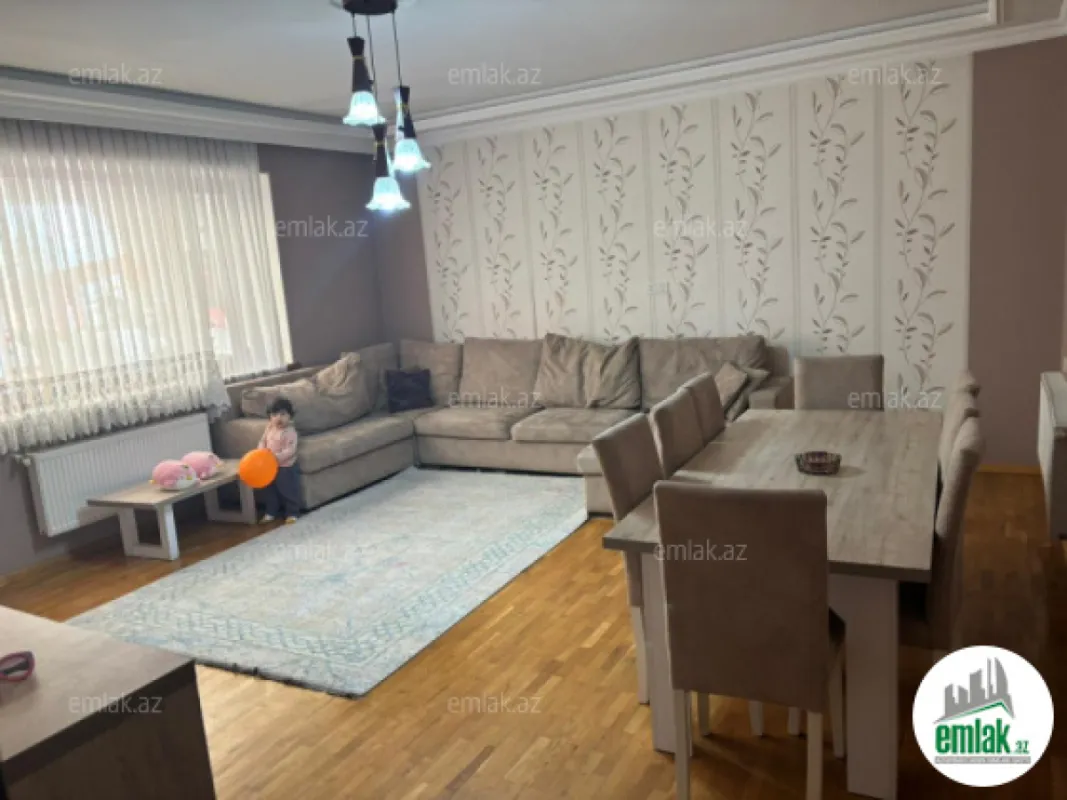Satılır 5 otaqlı köhnə tikili 65 m²