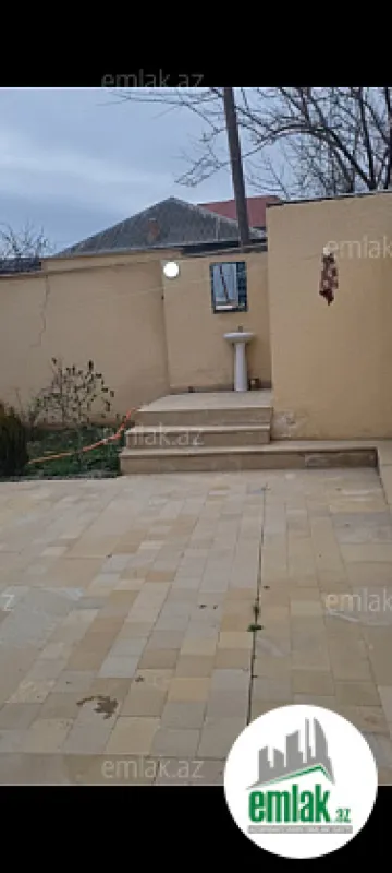 Satılır 8 otaqlı həyət evi 183.5 m²