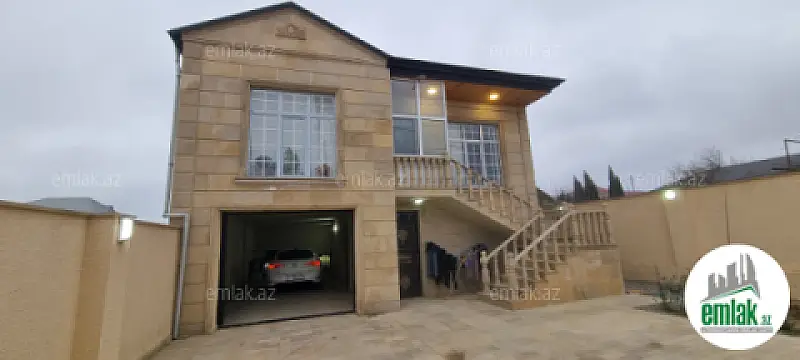 Satılır 8 otaqlı həyət evi 183.5 m²