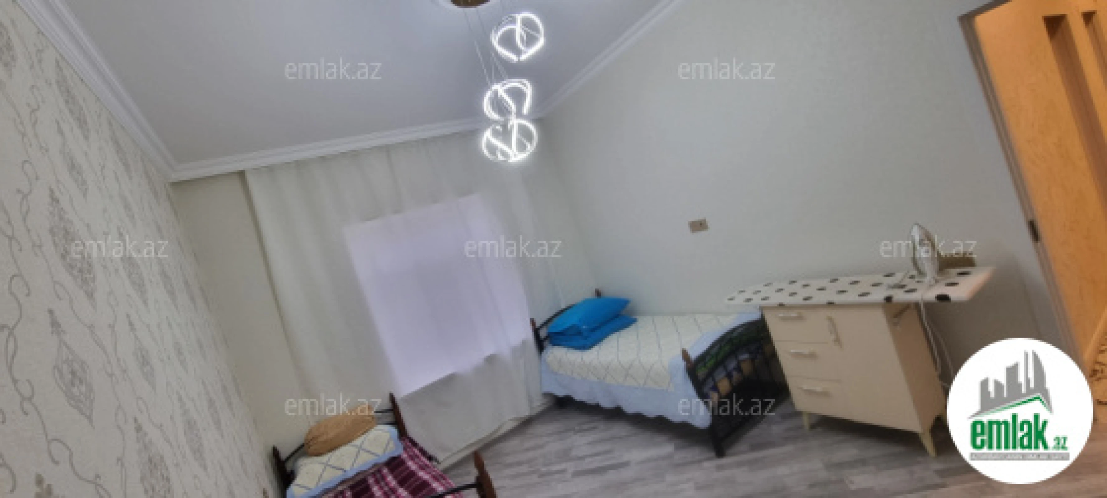 Satılır 8 otaqlı həyət evi 183.5 m²