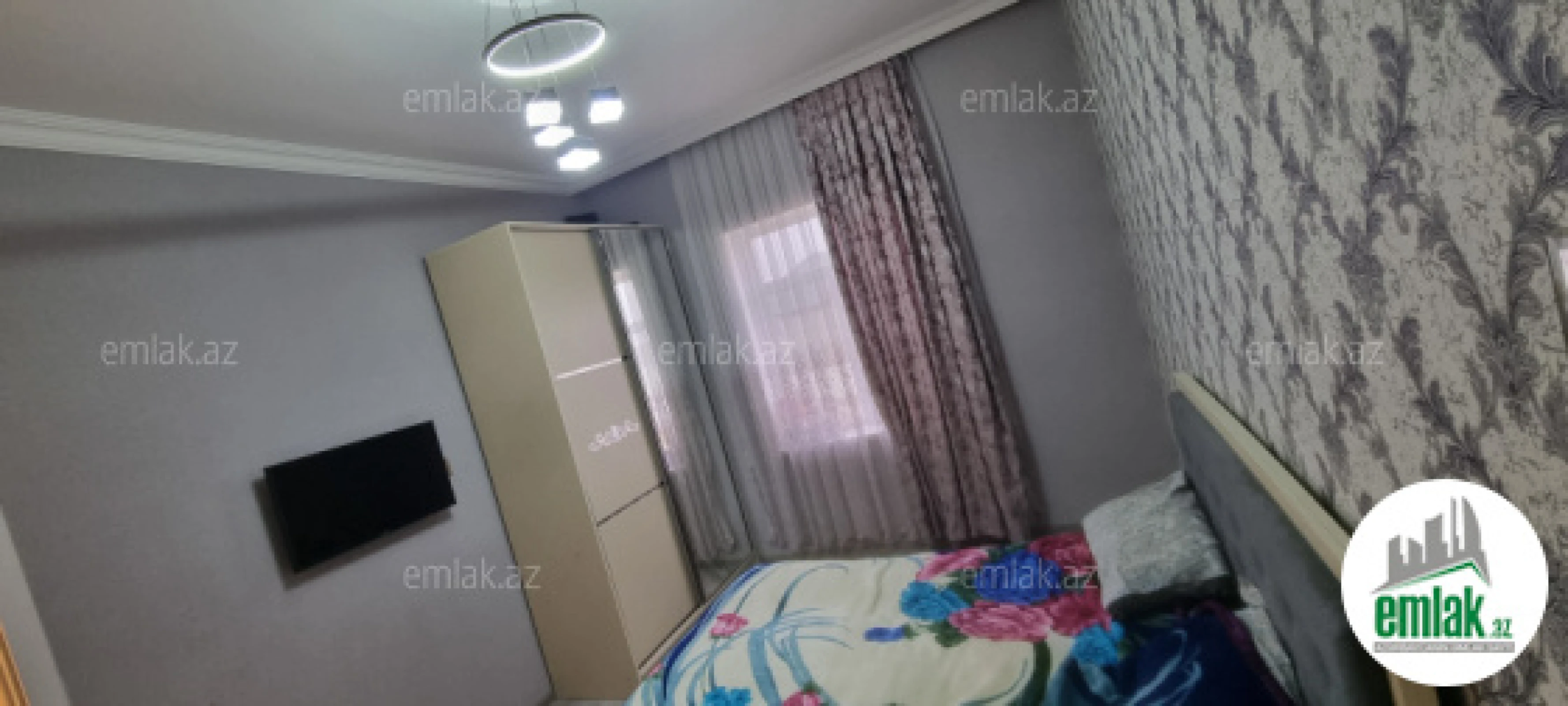 Satılır 8 otaqlı həyət evi 183.5 m²