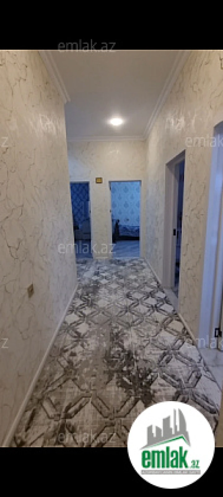 Satılır 8 otaqlı həyət evi 183.5 m²