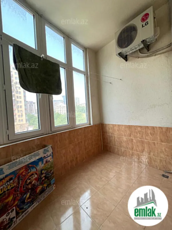 Satılır 2 otaqlı yeni tikili 80 m²