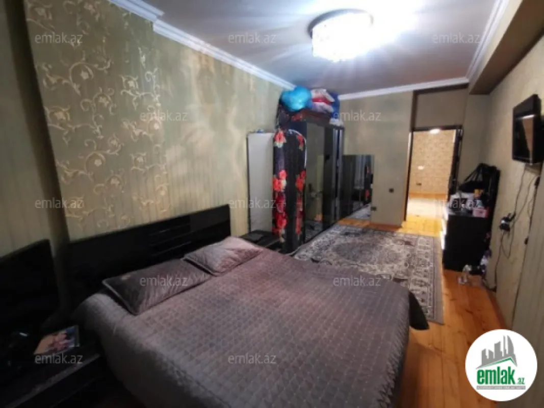 Satılır 3 otaqlı yeni tikili 100 m²