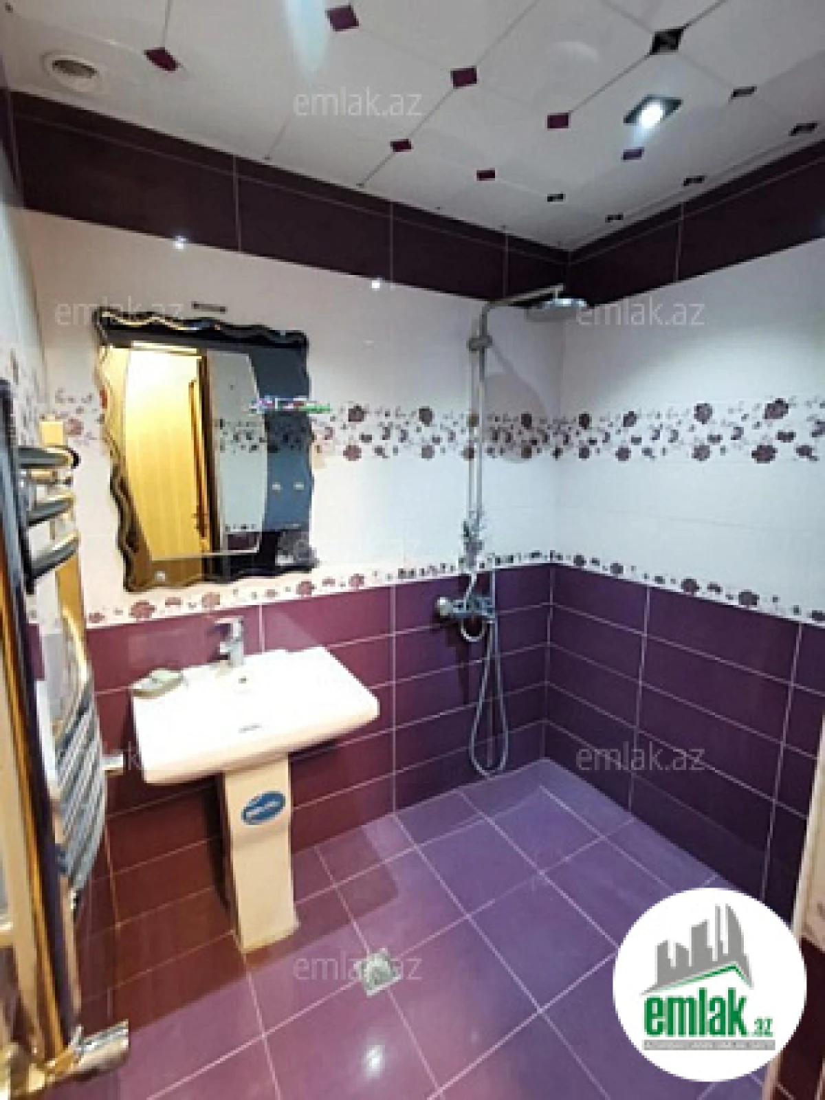 Satılır 3 otaqlı yeni tikili 100 m²