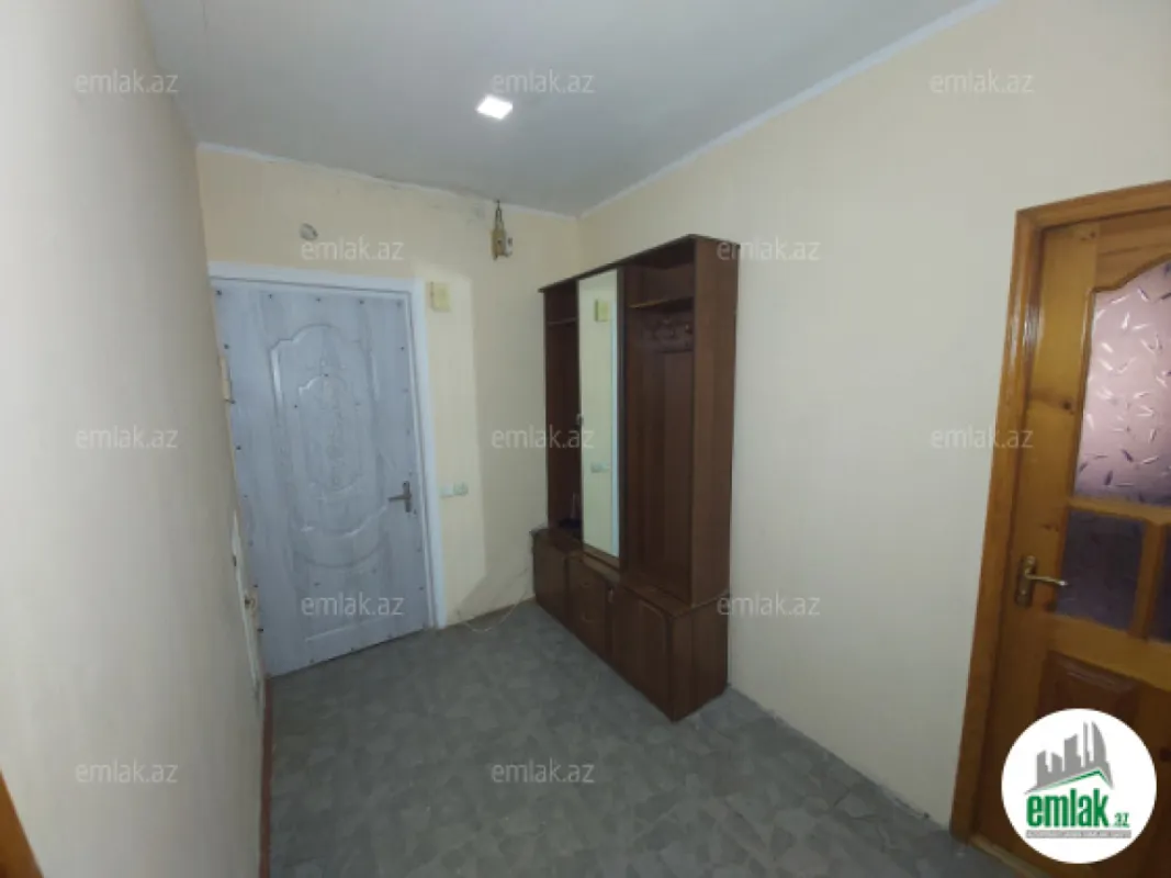 Satılır 3 otaqlı köhnə tikili 75 m²