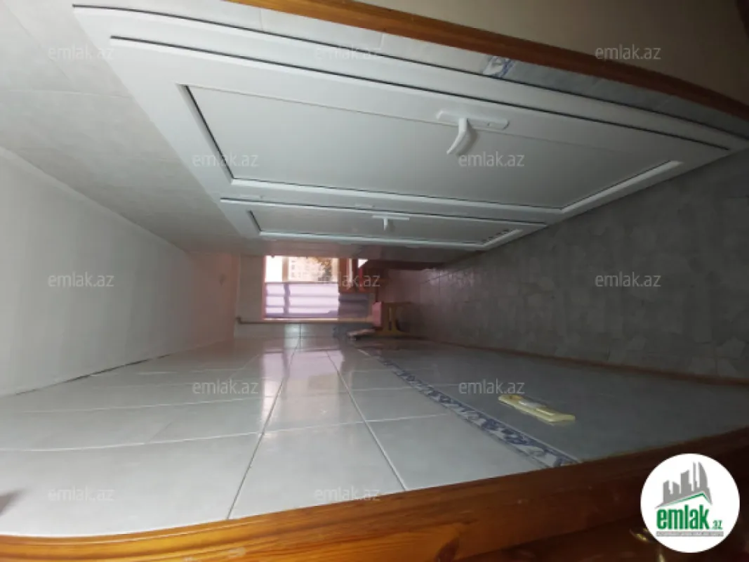 Satılır 3 otaqlı köhnə tikili 75 m²