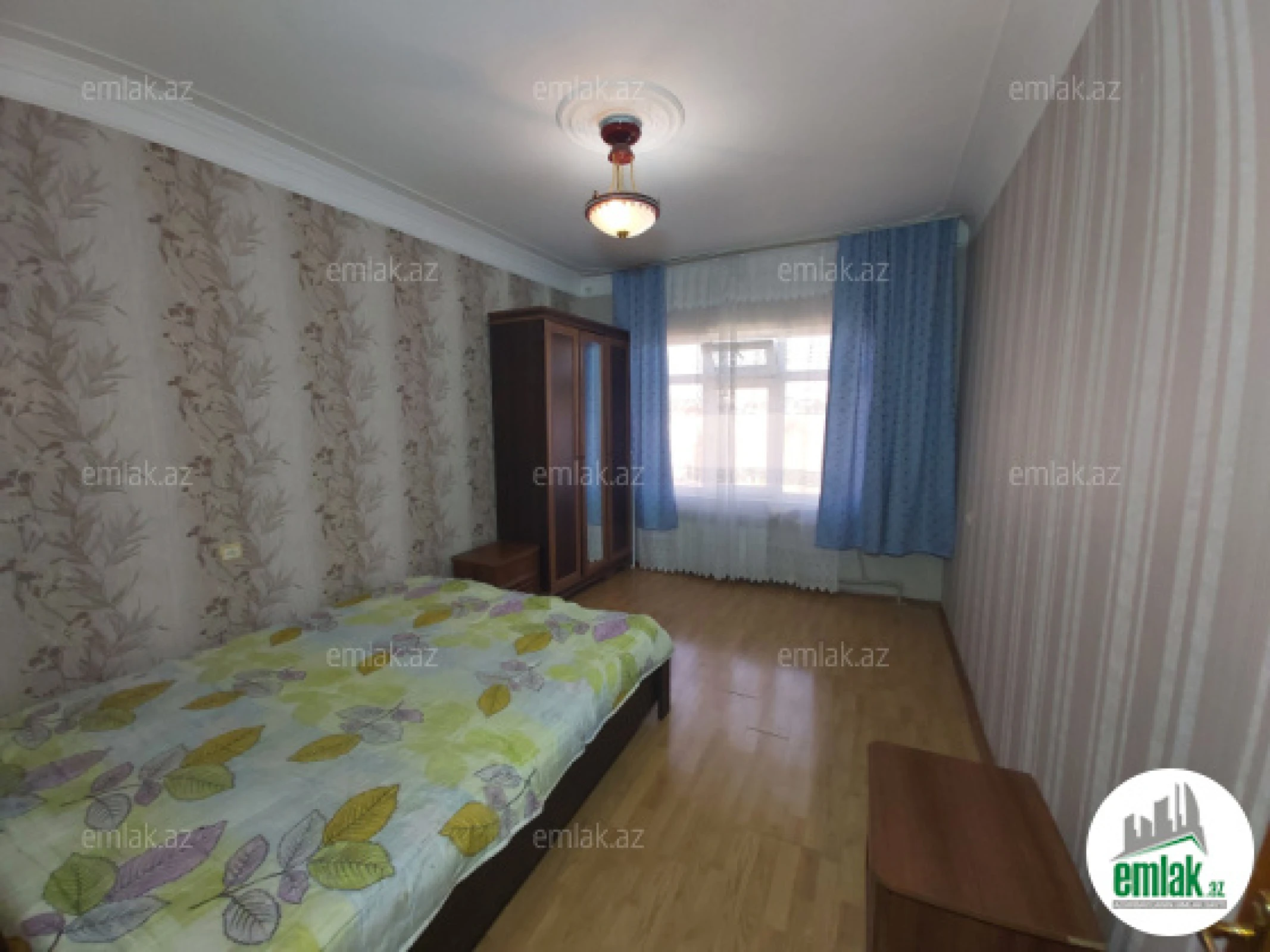 Satılır 3 otaqlı köhnə tikili 75 m²