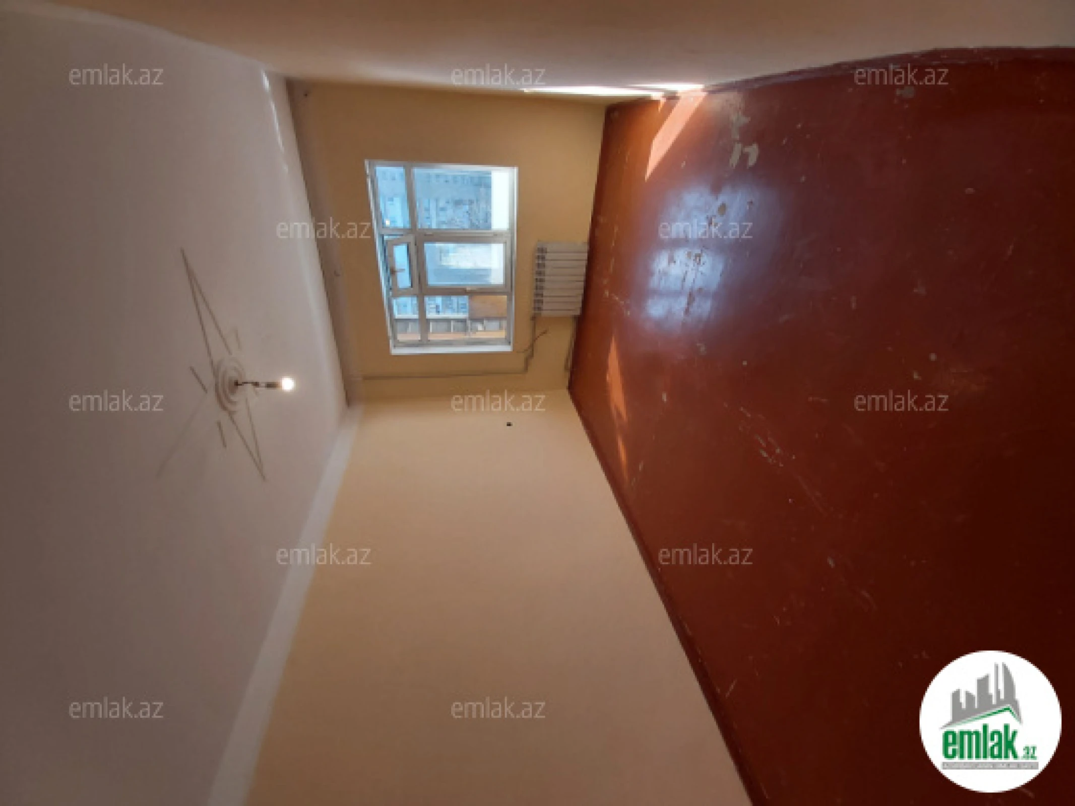 Satılır 3 otaqlı köhnə tikili 75 m²