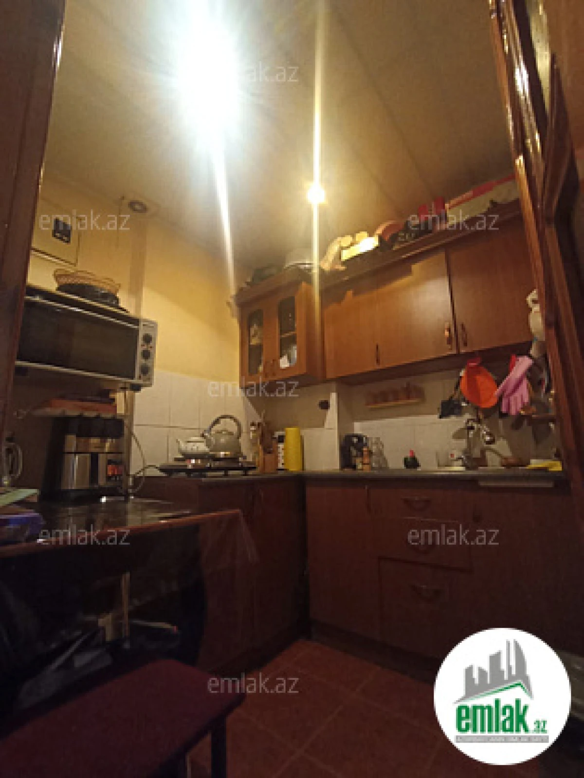 Satılır 2 otaqlı köhnə tikili 50 m²