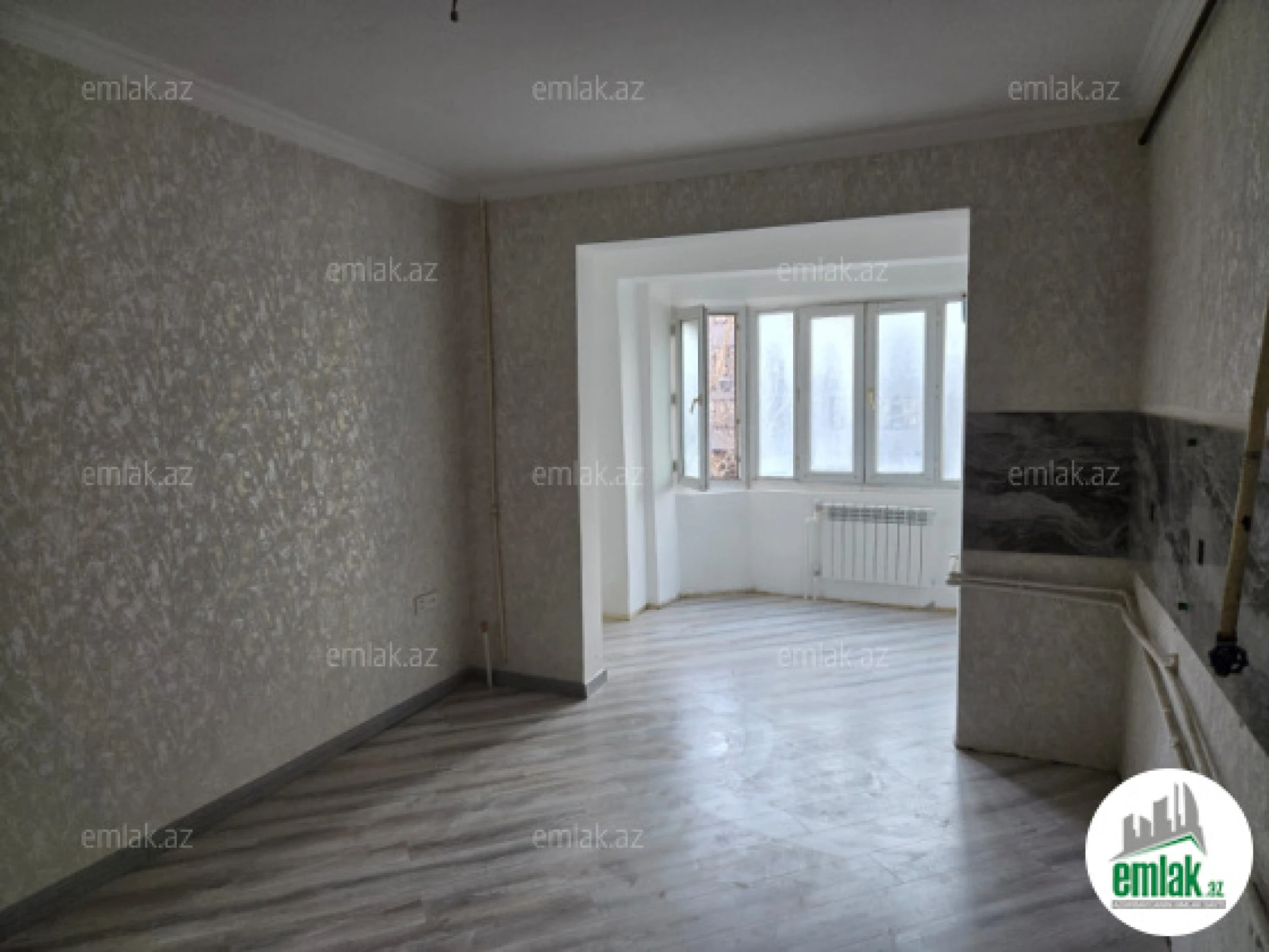Satılır 3 otaqlı köhnə tikili 90 m²