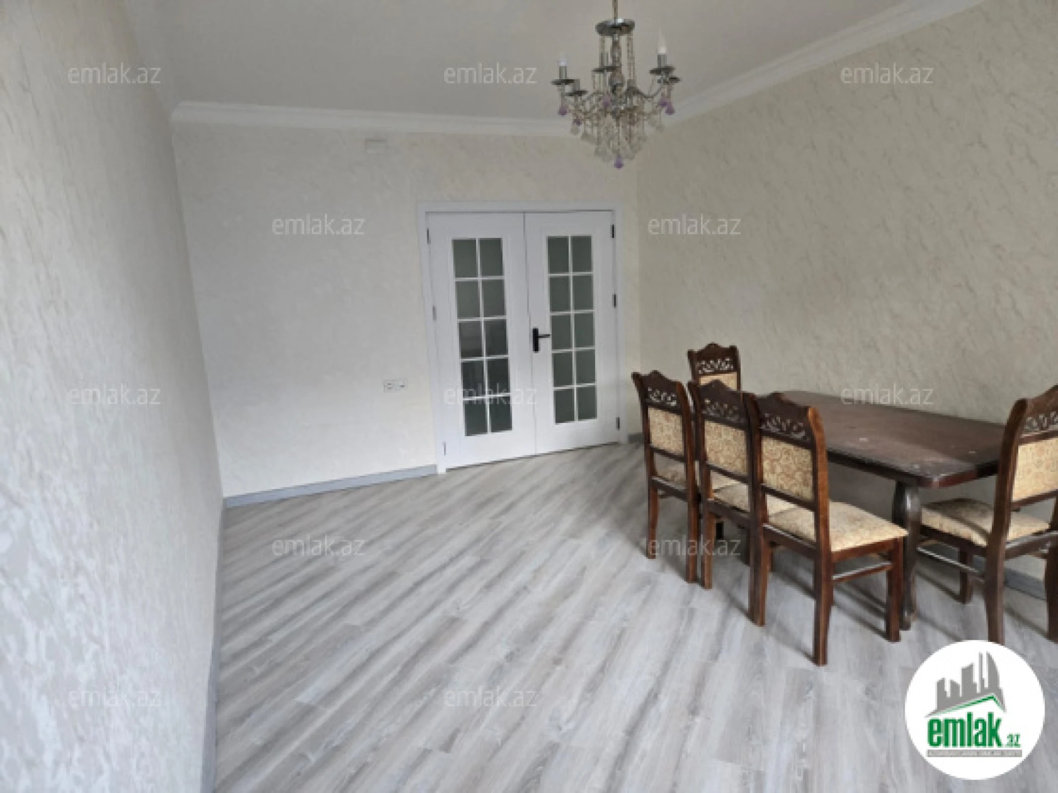 Satılır 3 otaqlı köhnə tikili 90 m²