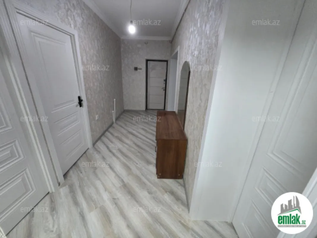 Satılır 3 otaqlı köhnə tikili 90 m²
