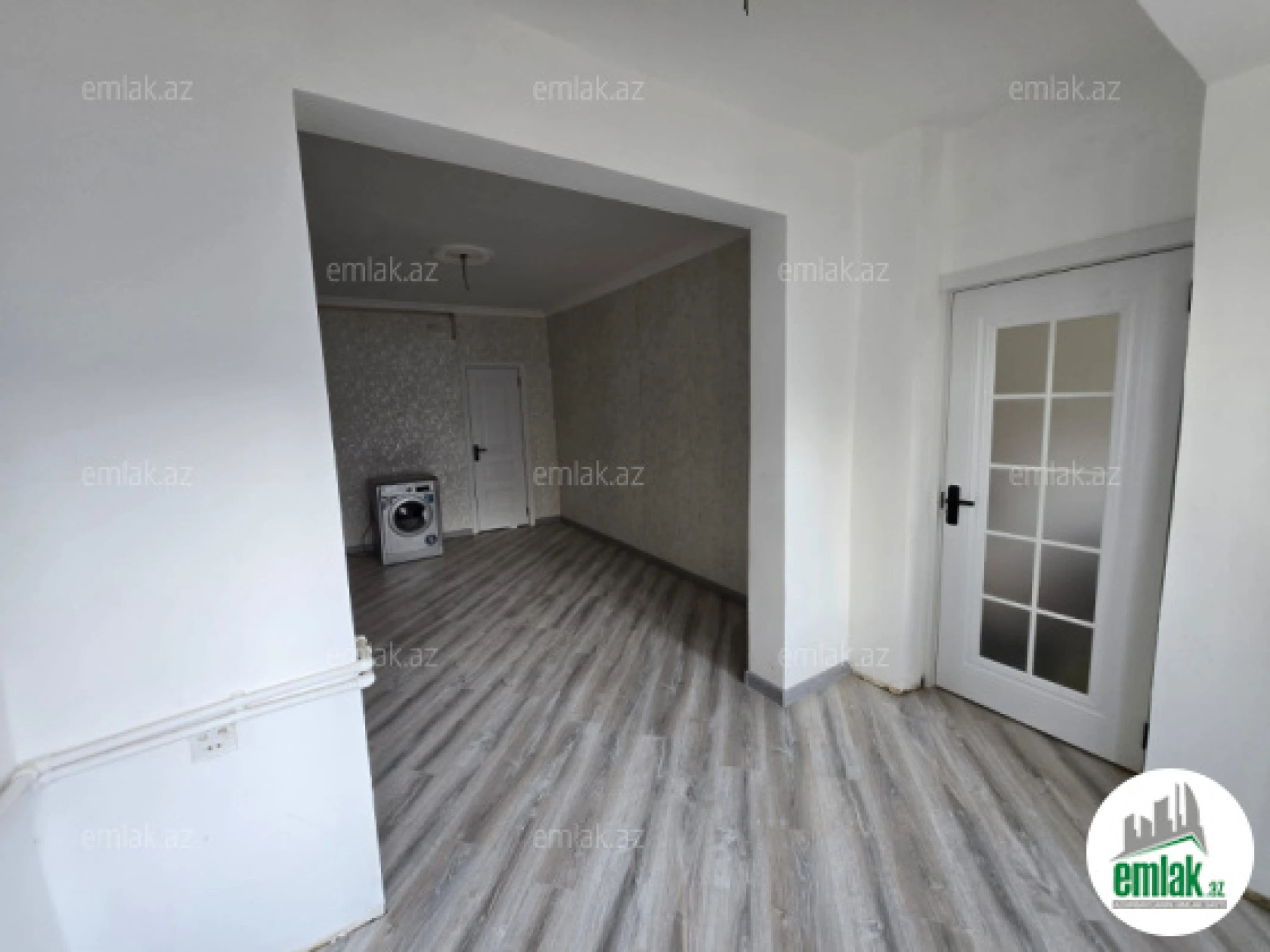 Satılır 3 otaqlı köhnə tikili 90 m²