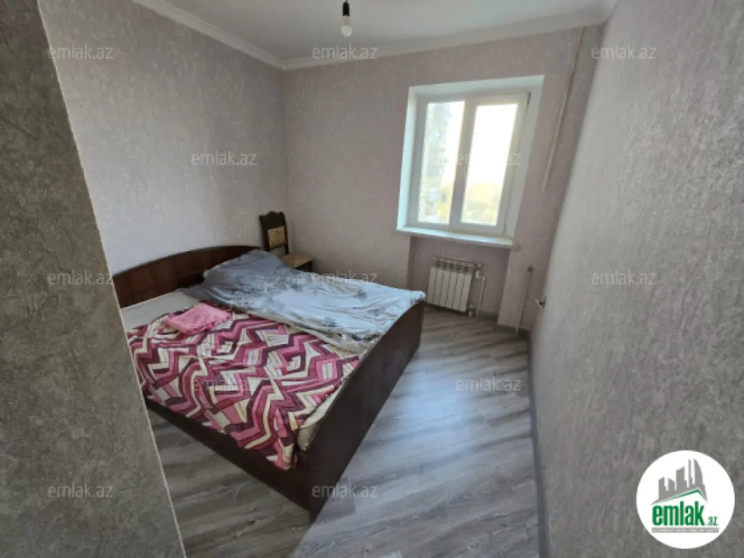 Satılır 3 otaqlı köhnə tikili 90 m²