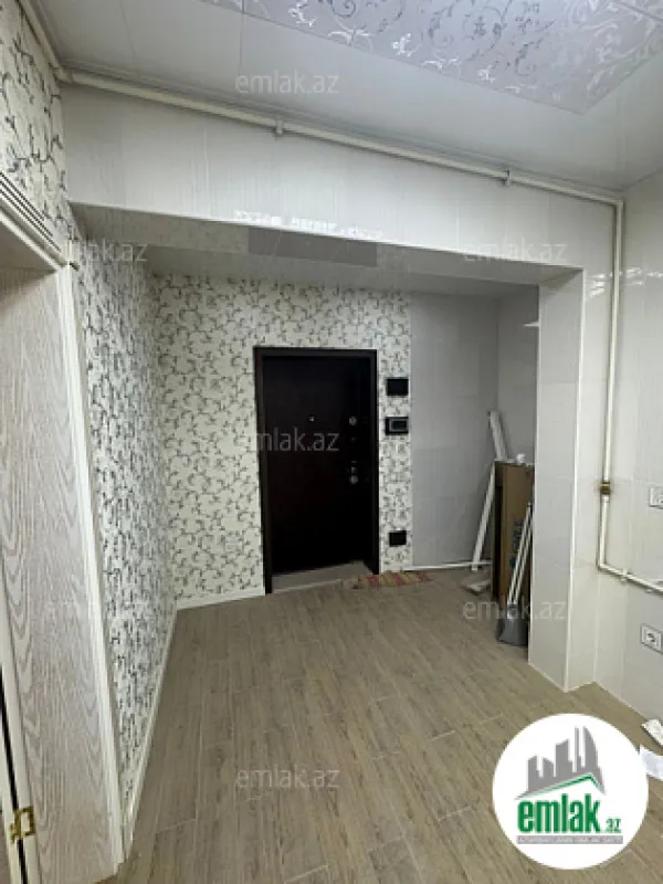 Satılır 3 otaqlı köhnə tikili 75 m²