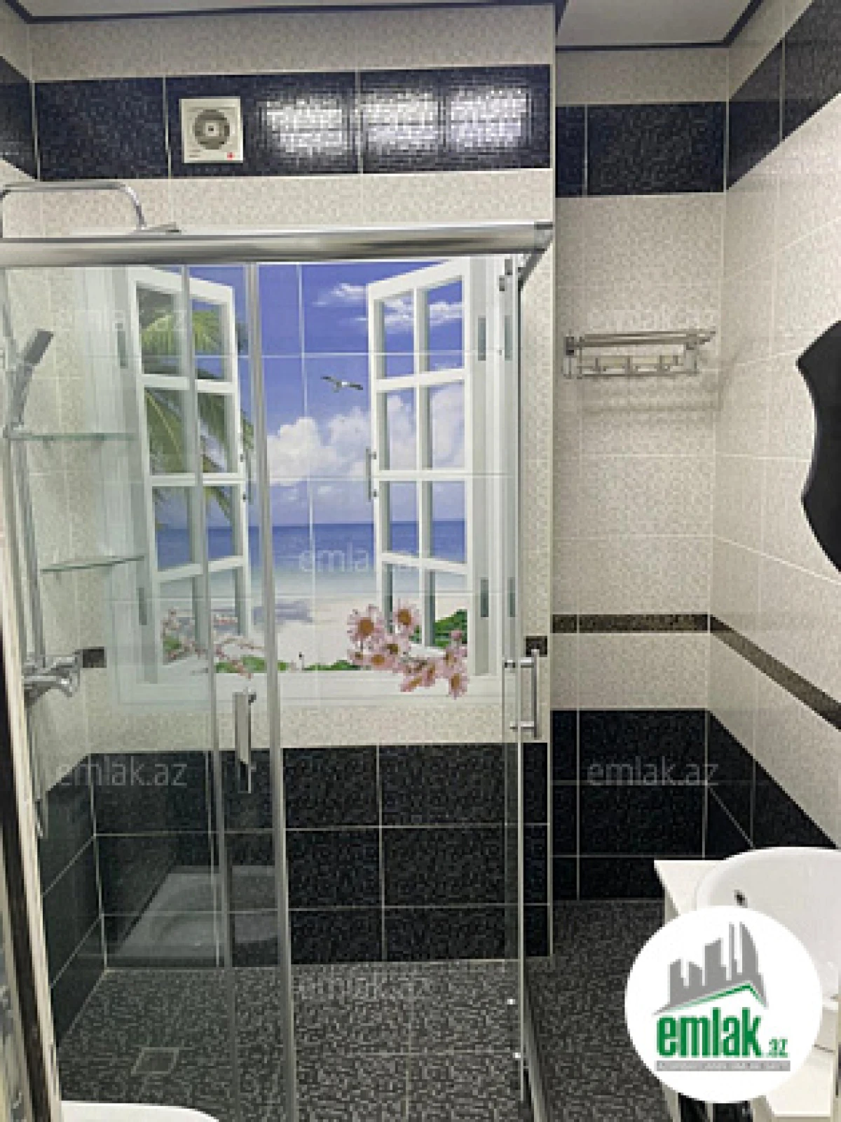 Satılır 3 otaqlı köhnə tikili 75 m²