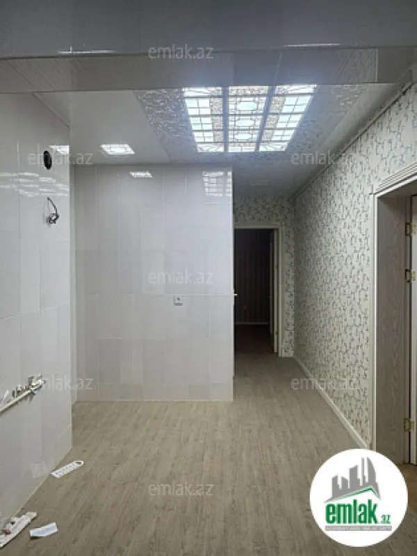 Satılır 3 otaqlı köhnə tikili 75 m²