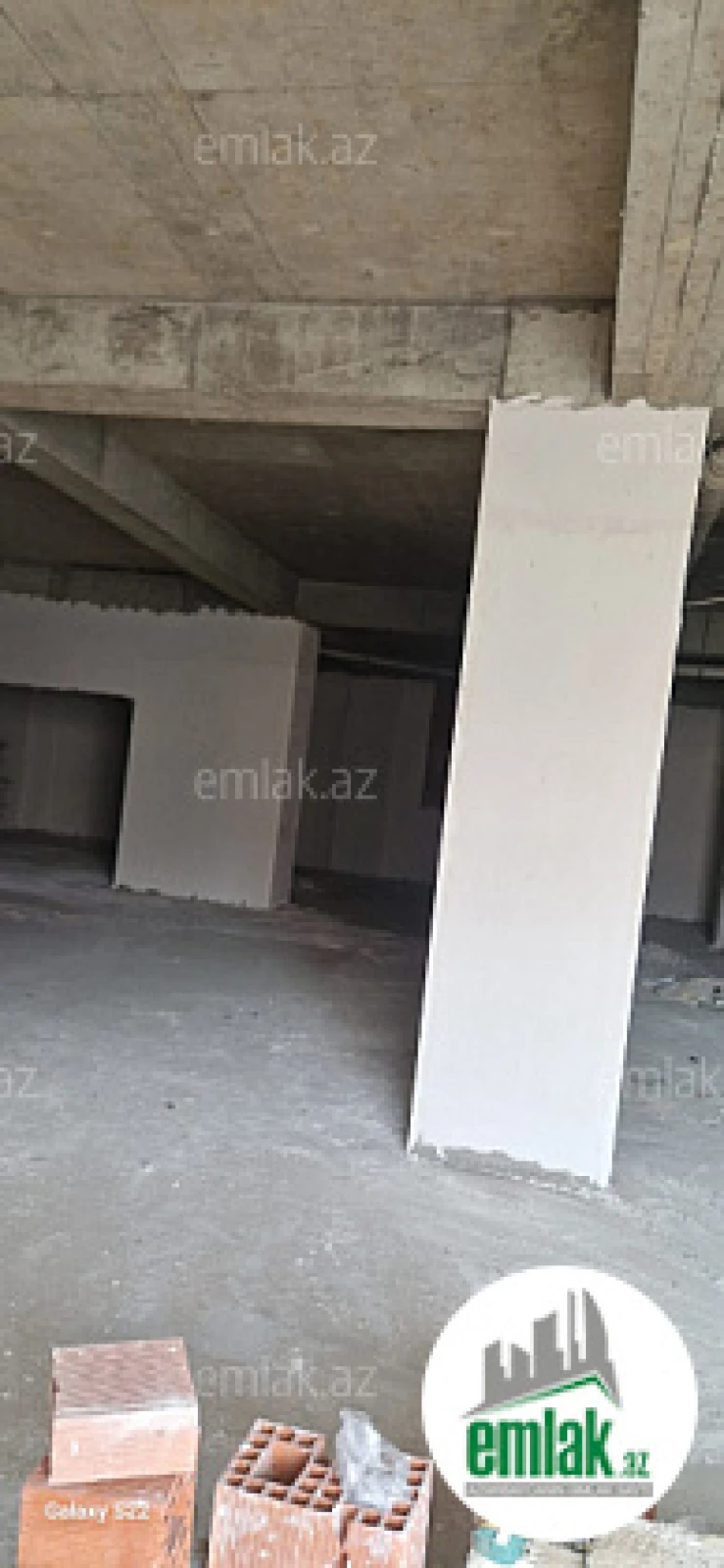 Satılır 4 otaqlı obyekt 205 m²