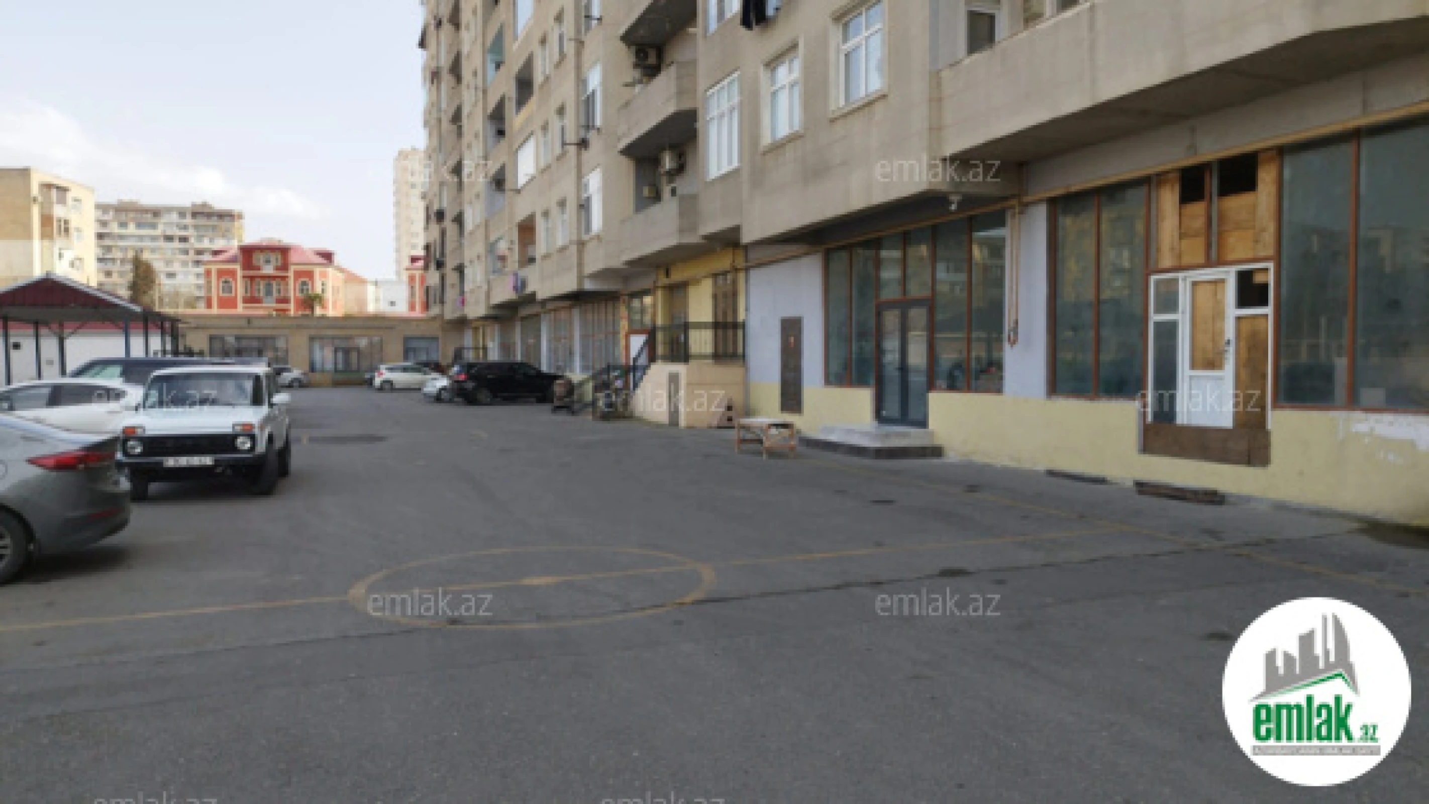 Satılır 4 otaqlı obyekt 205 m²