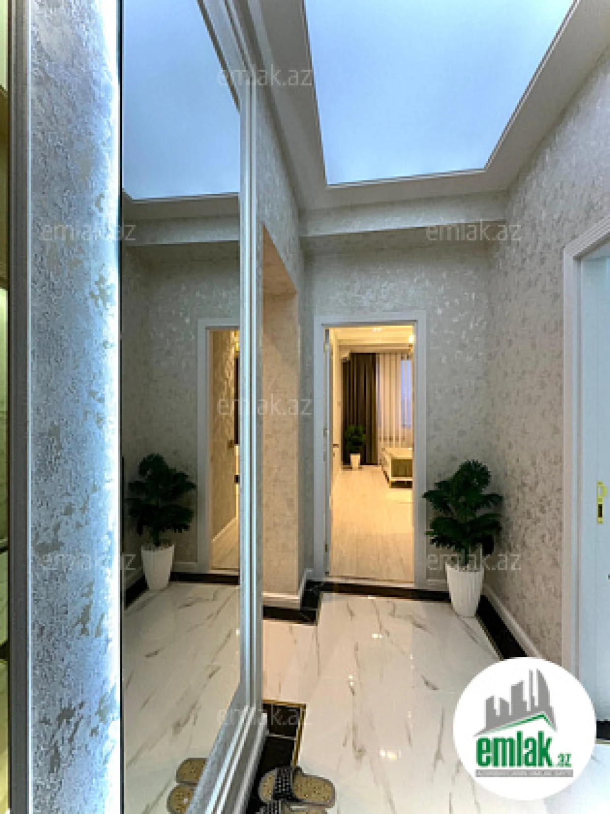 Satılır 2 otaqlı yeni tikili 67 m²